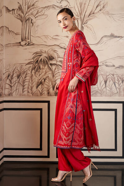 Ekaja Suit Set - Red