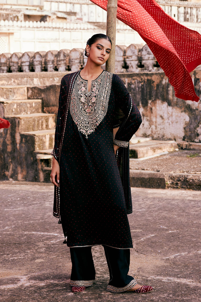 Baluka Handcrafted Bandhani Silk Stole - Black, Black, image 2