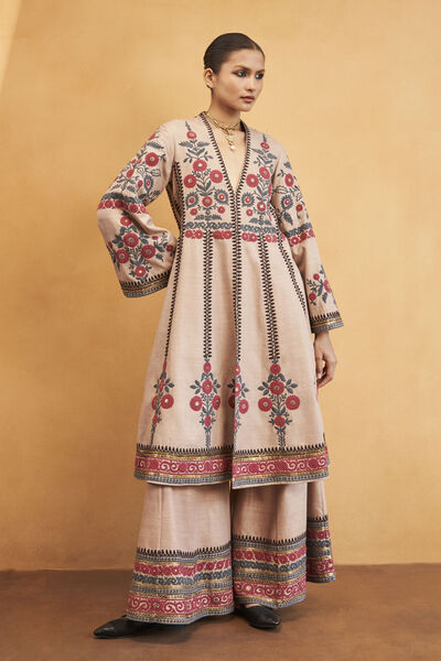 Flowers Of the Forest Zardozi & Cord Silk Kurta Set - Hazelnut