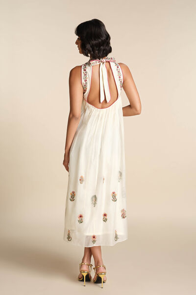 Gelnora Embroidered Mul Dress - Natural