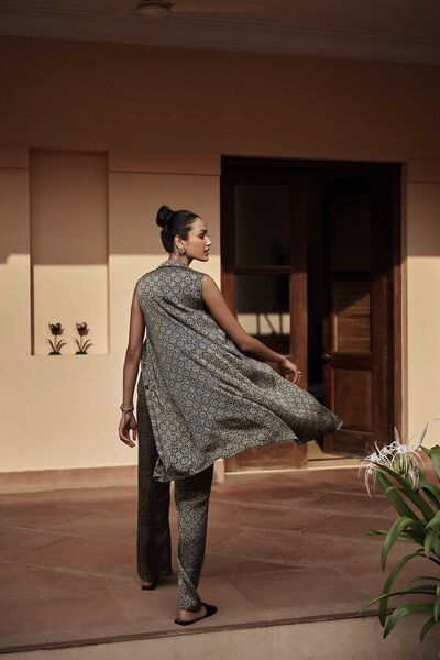 Breeze Ajrakh Hand-block Printed Overlayer Coord - Black