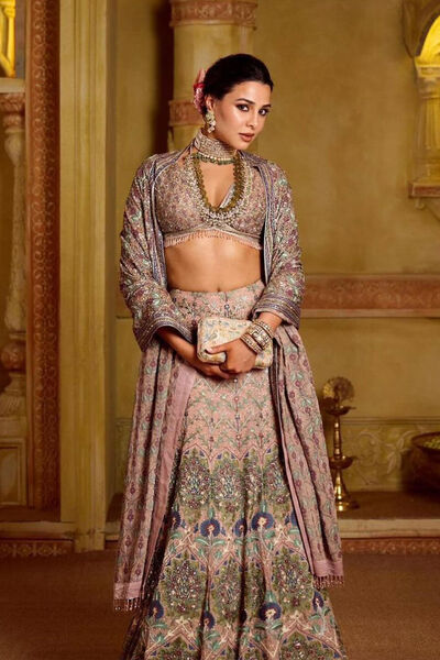 Krandasi Embroidered Zardozi Skirt Set - Blush