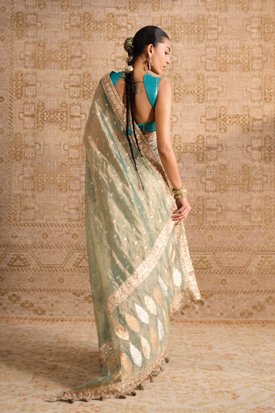 Vanjara Handwoven Benarasi Silk Saree - Gold