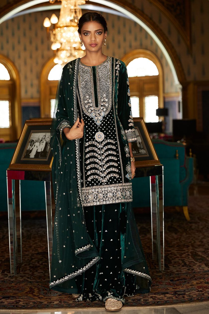 1 - Zaha Set, image 1