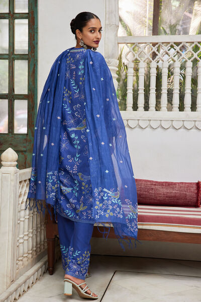 Vanhi Hand-embroidered Kantha Suit Set - Blue