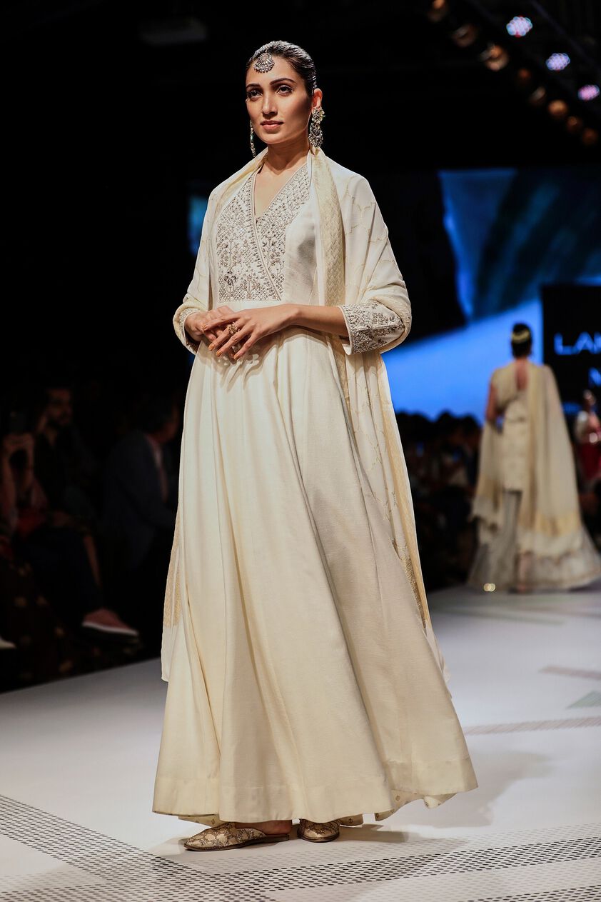 1 - Naitee Suit, image 1