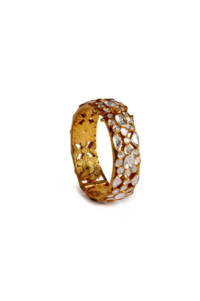 Vaishvi Bangle