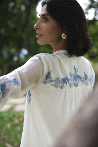 Almelo Hand-embroidered Kantha Mul Kurta Set - Ivory, Ivory, image 4