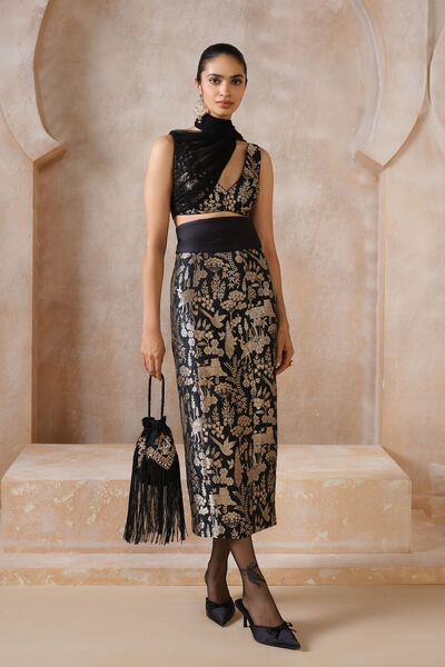 Masara Handwoven Benarasi Silk Draped Dupatta Set - Black