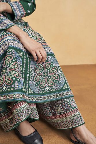 Serenade Of The Trees SEWA Hand-embroidered Silk Kurta Set - Green, Green, image 8