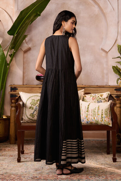 Noctis Handwoven Maheshwari Dress - Black