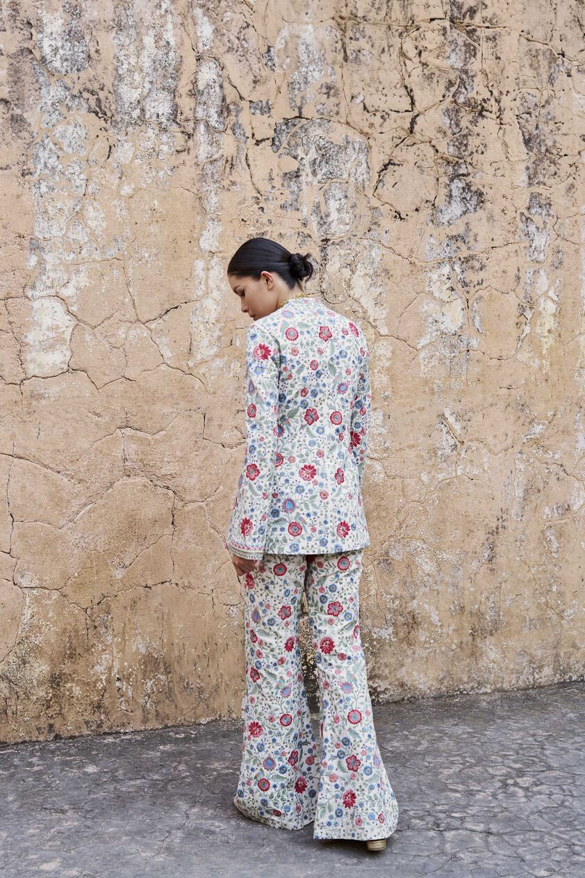 Galaxy Of Flowers Embroidered Zardozi Silk Set - Cream, Cream, image 3