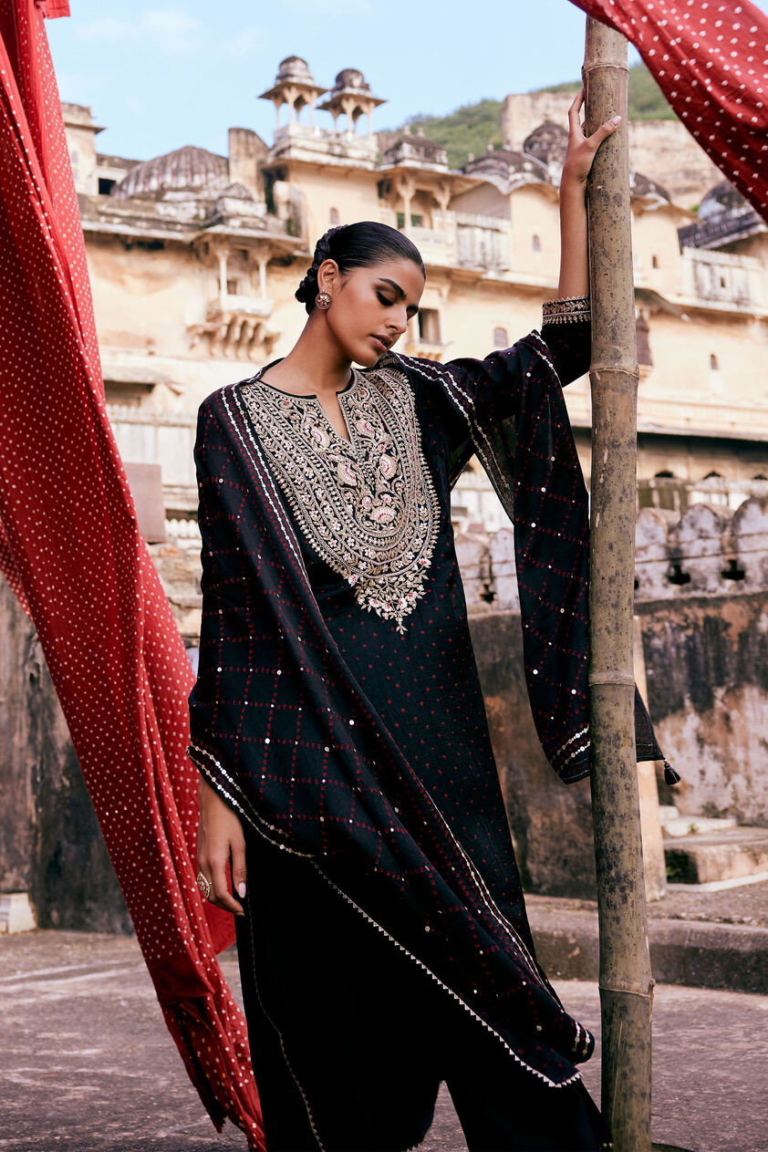 Baluka Handcrafted Bandhani Silk Stole - Black, Black, image 1
