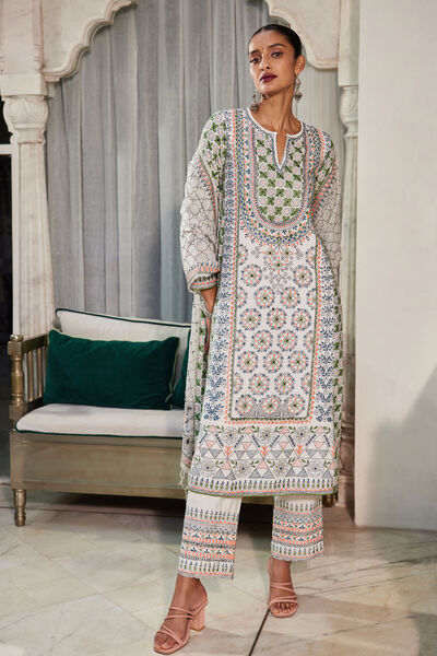 Noor Hand-embroidered Kantha Suit Set - White