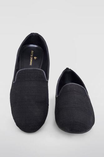 Zaid Mojris - Black, Black, image 1
