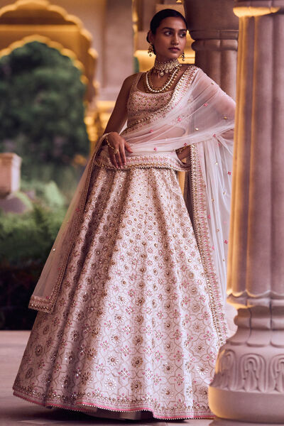 Giaa Lehenga - Ivory