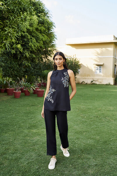 Daybreak SEWA Hand-embroidered Coord - Black