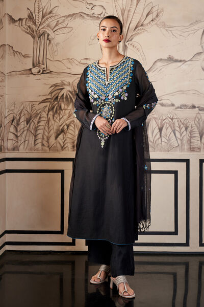 Faramir SEWA Hand-embroidered Suit Set - Black