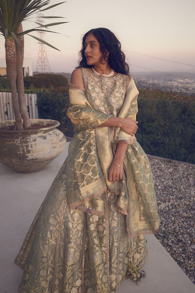 Vajasi Handwoven Benarasi Silk Lehenga Set - Aqua