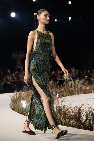 Theodesia Embroidered Cord Gown - Green