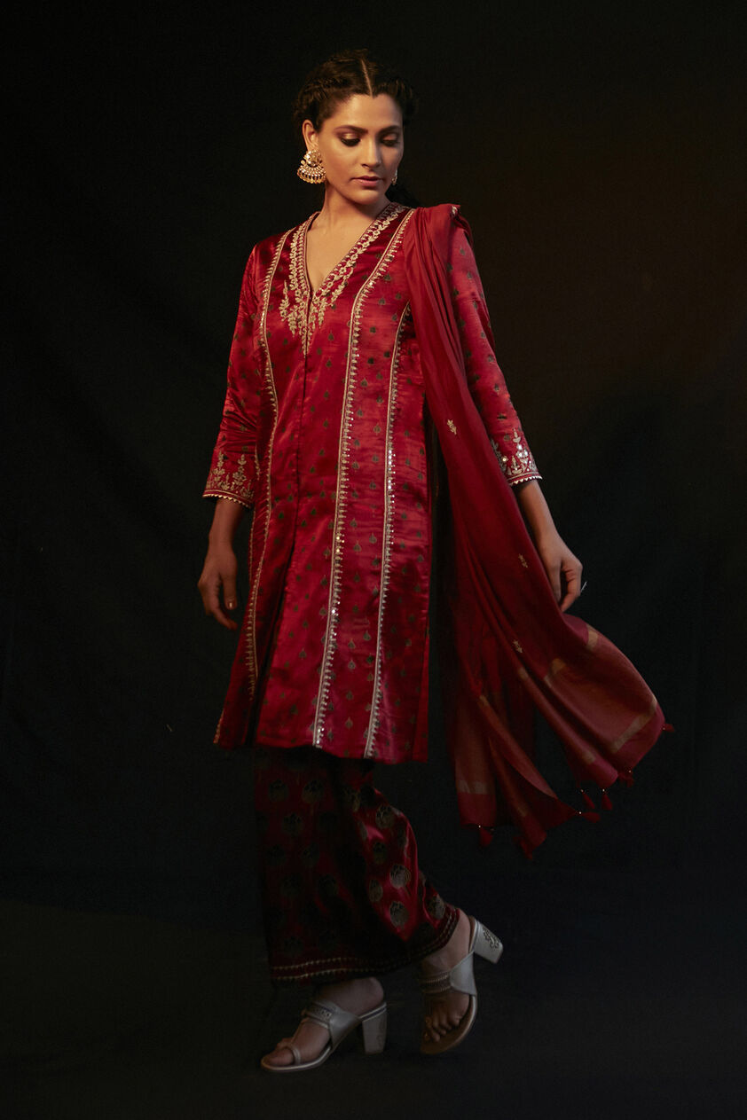 Iqra Suit Set - Red, , image 1
