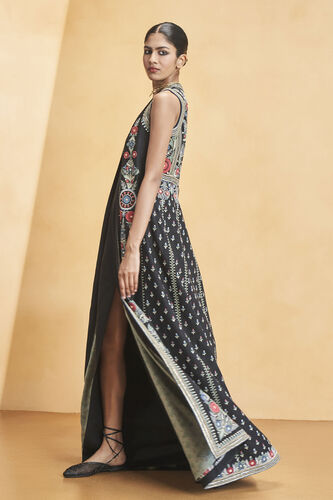 Symphony Of Flowers Embroidered Zardozi Silk Jacket Set - Black, Black, image 2