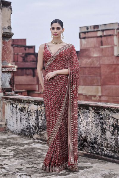 Arvia Printed Georgette Saree - Red