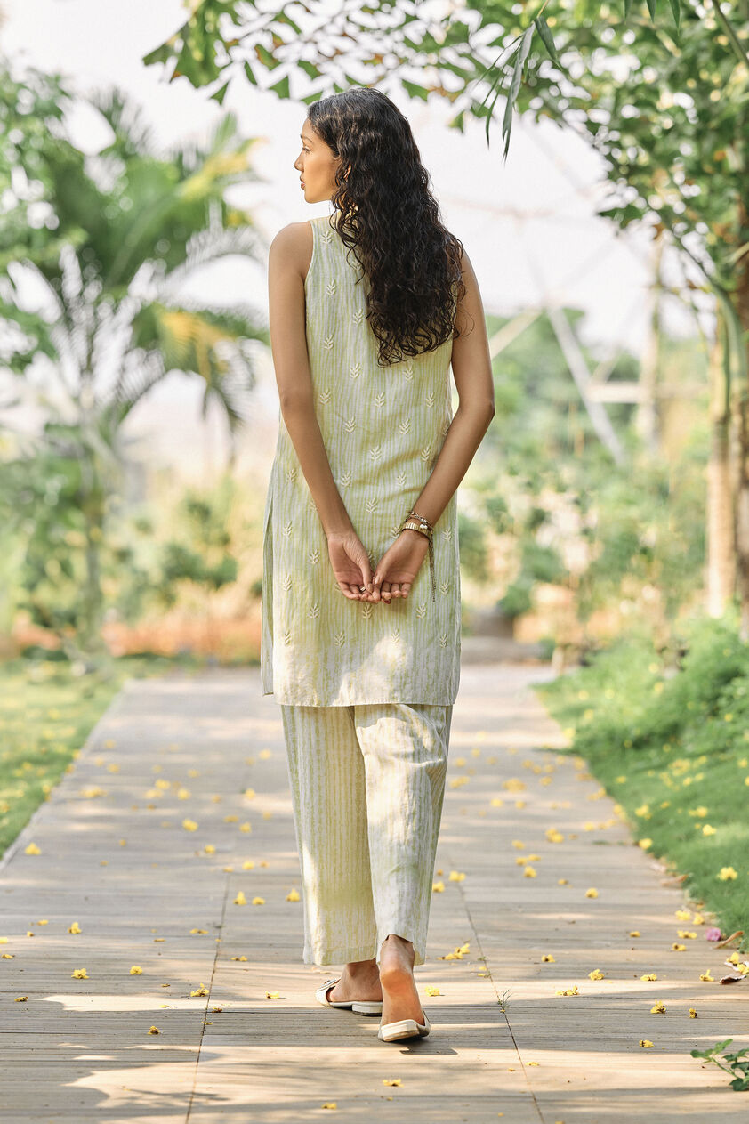 Sojourn Hand-embroidered Chikankari Linen Coord - Lime, Lime, image 2