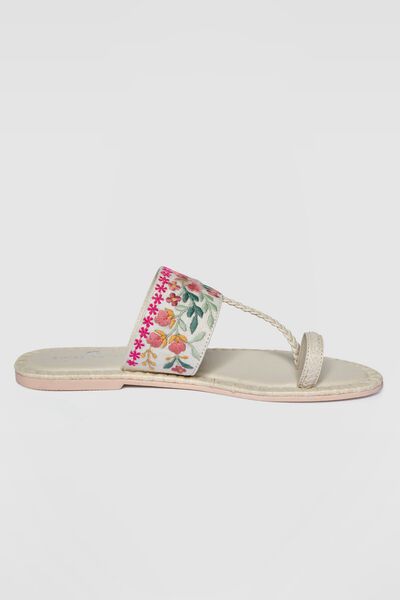 Azalea Kolhapuris - Cream