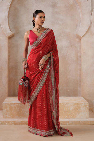 Afruza Embroidered Georgette Saree - Red