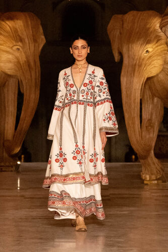 Flowers Of the Forest Zardozi & Cord Silk Kurta Set - Cream, Cream, image 8
