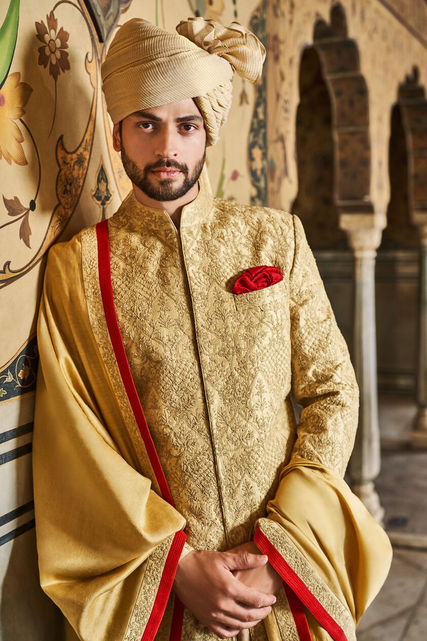 1 - Gold Safa, image 1