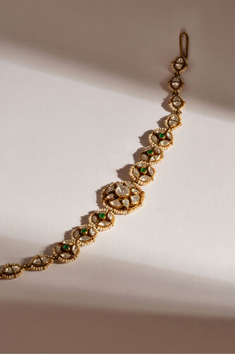 Arezou Mathapatti, , image 2