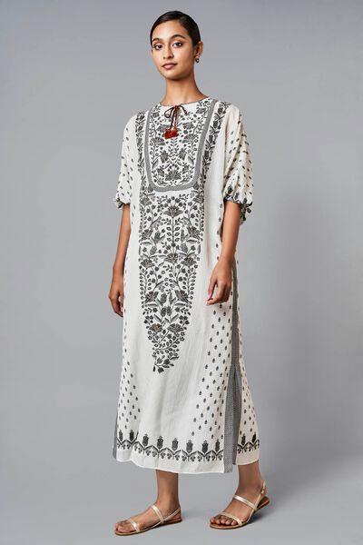 Aaruhi Kaftan