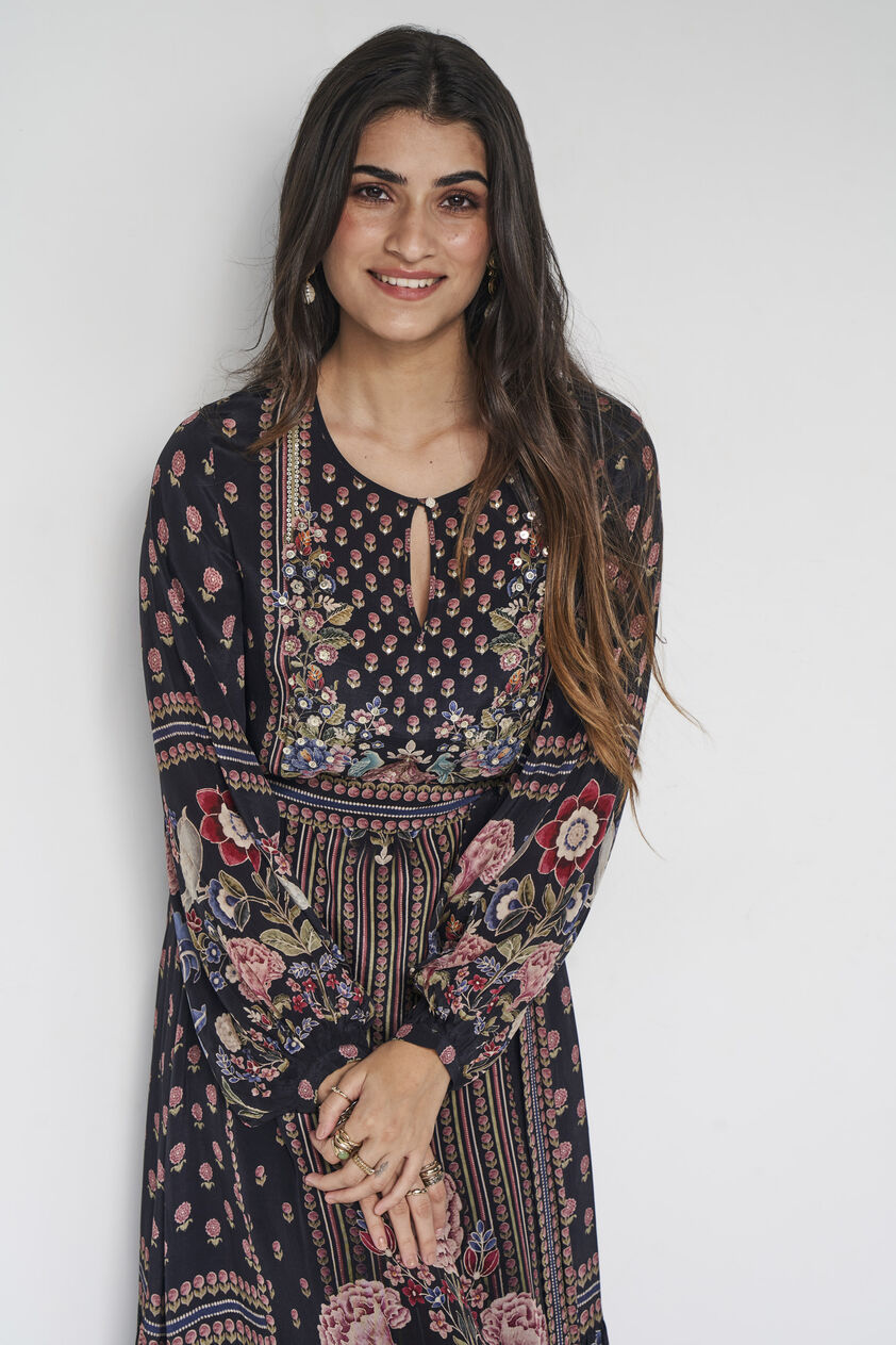Isbah Embroidered Tunic - Black, Black, image 6