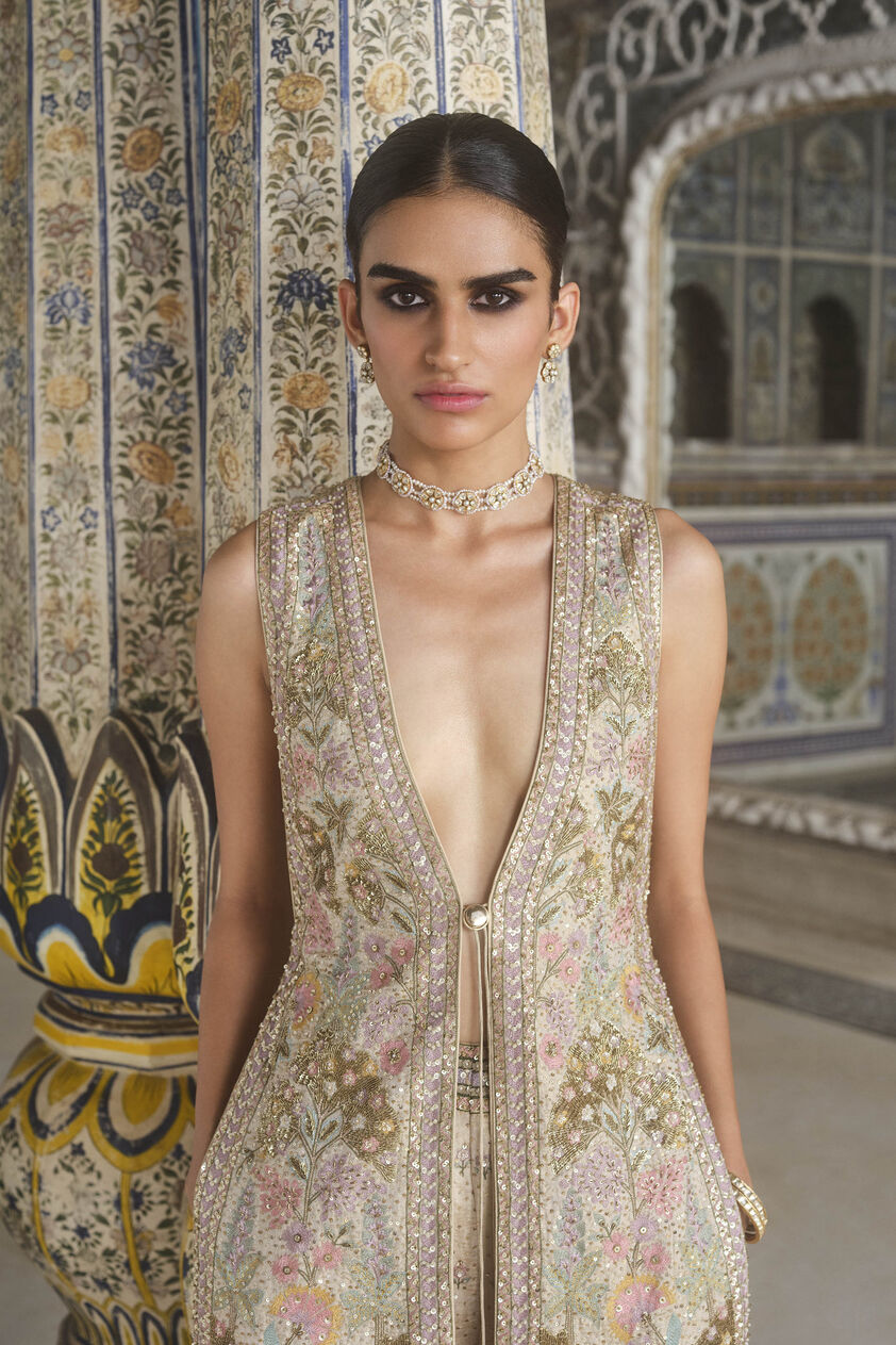Suramya Embroidered Silk Tabard Set - Gold, Gold, image 2