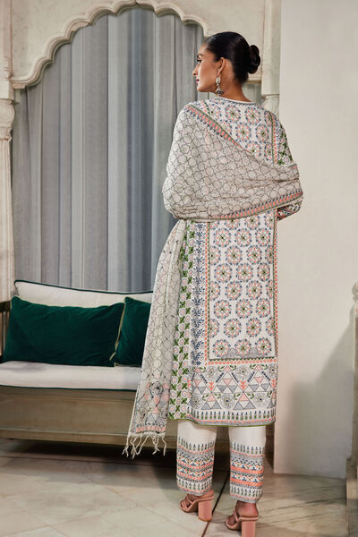 Noor Hand-embroidered Kantha Suit Set - White
