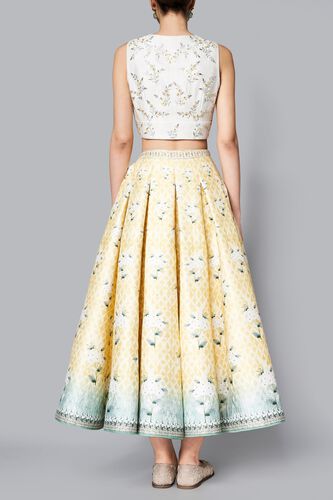 4 - Aisri Crop Top and Skirt, image 4